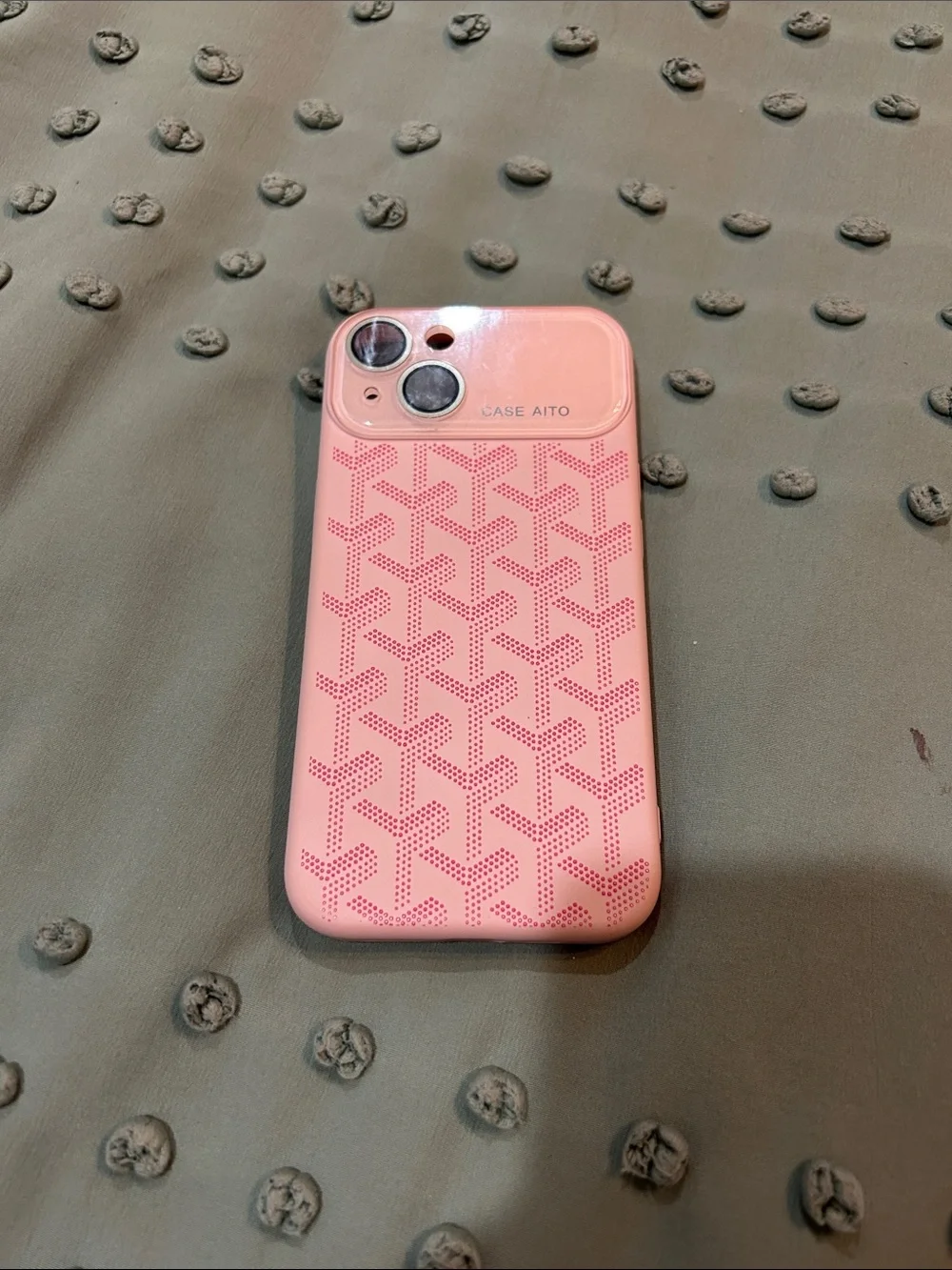 Pink Protective Phone Case - Stylish Grip and Camera Protection IPhone 14